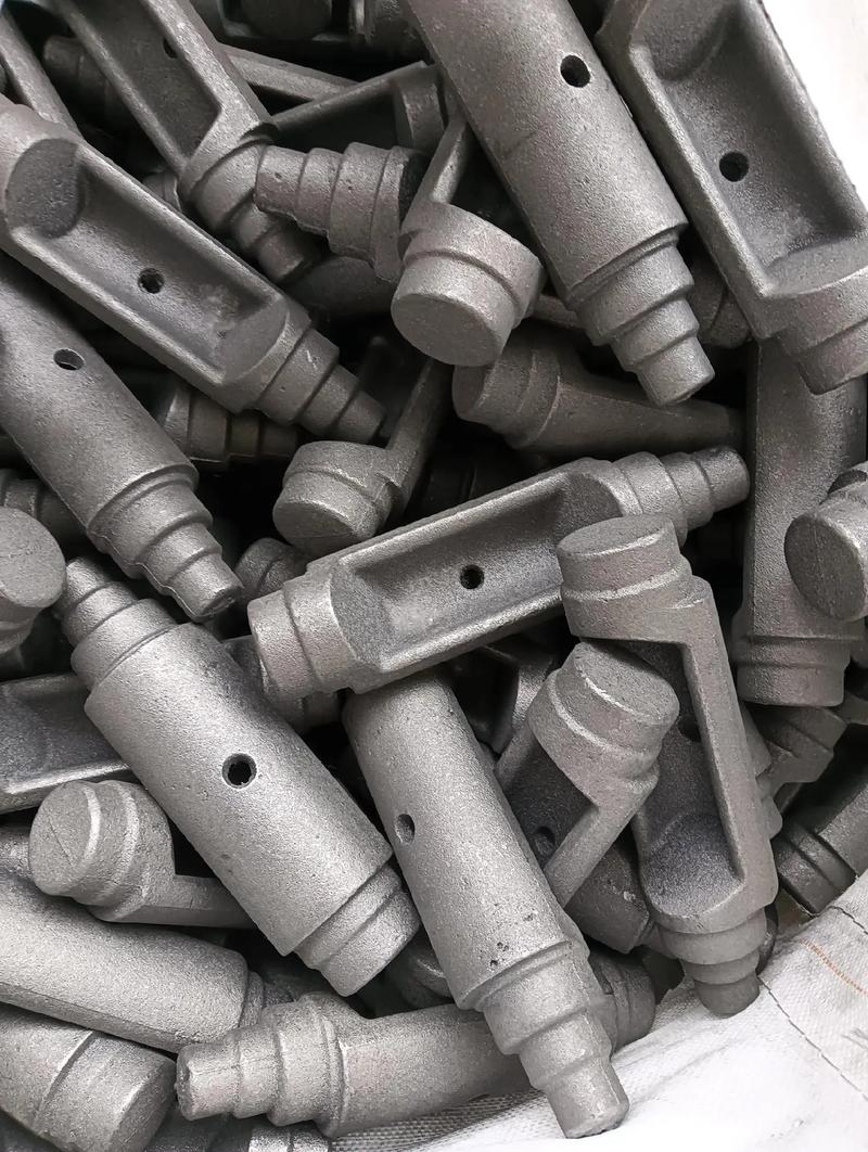 Zeintzuk dira burdinurtu grisaren galdaketaren abantailak eta onarpen estandarrak?